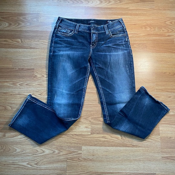 Silver Jeans Denim - Ladies Silver jeans.